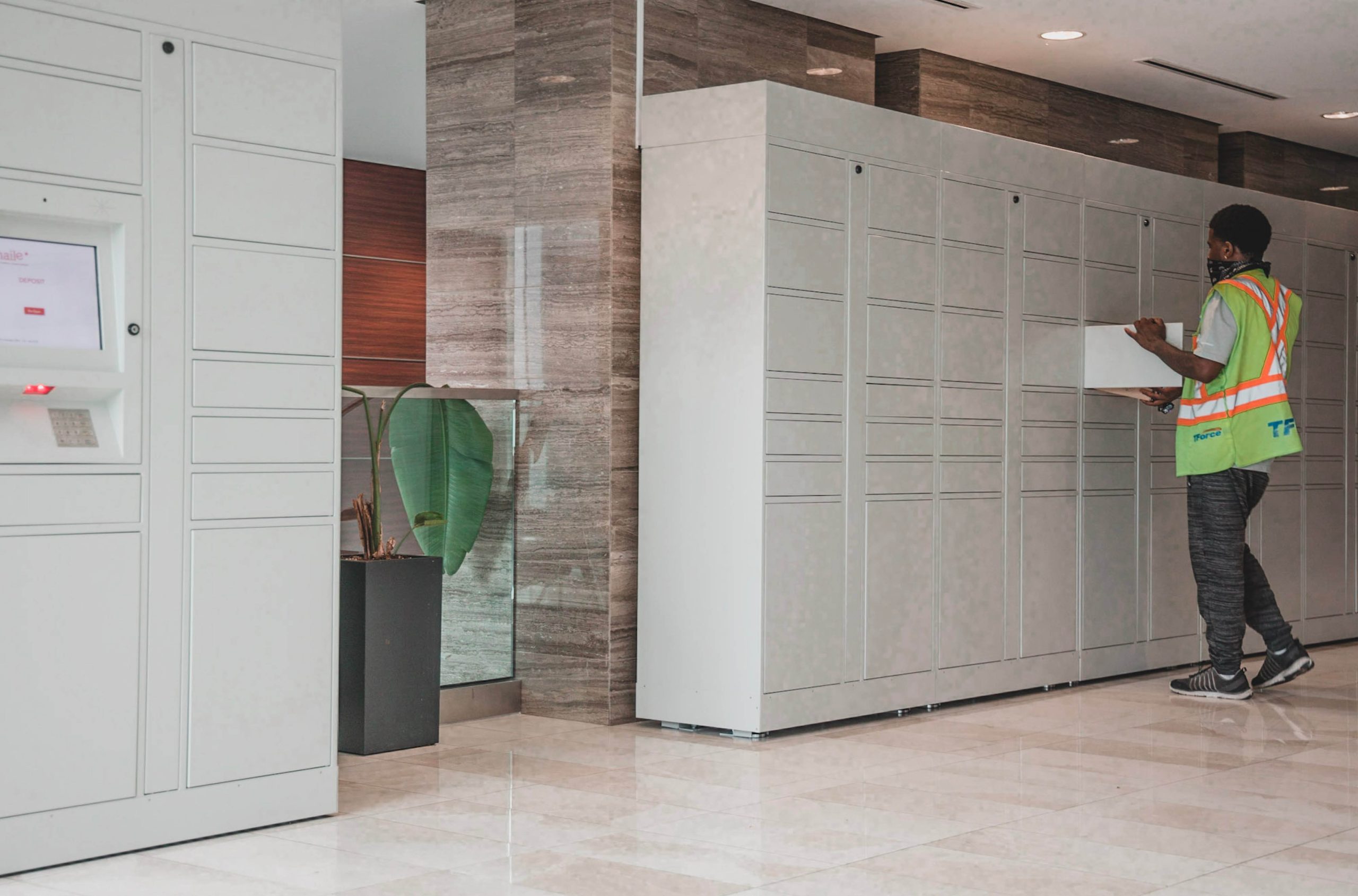 Snaile smart lockers a game-changer for FirstService Residential property manager